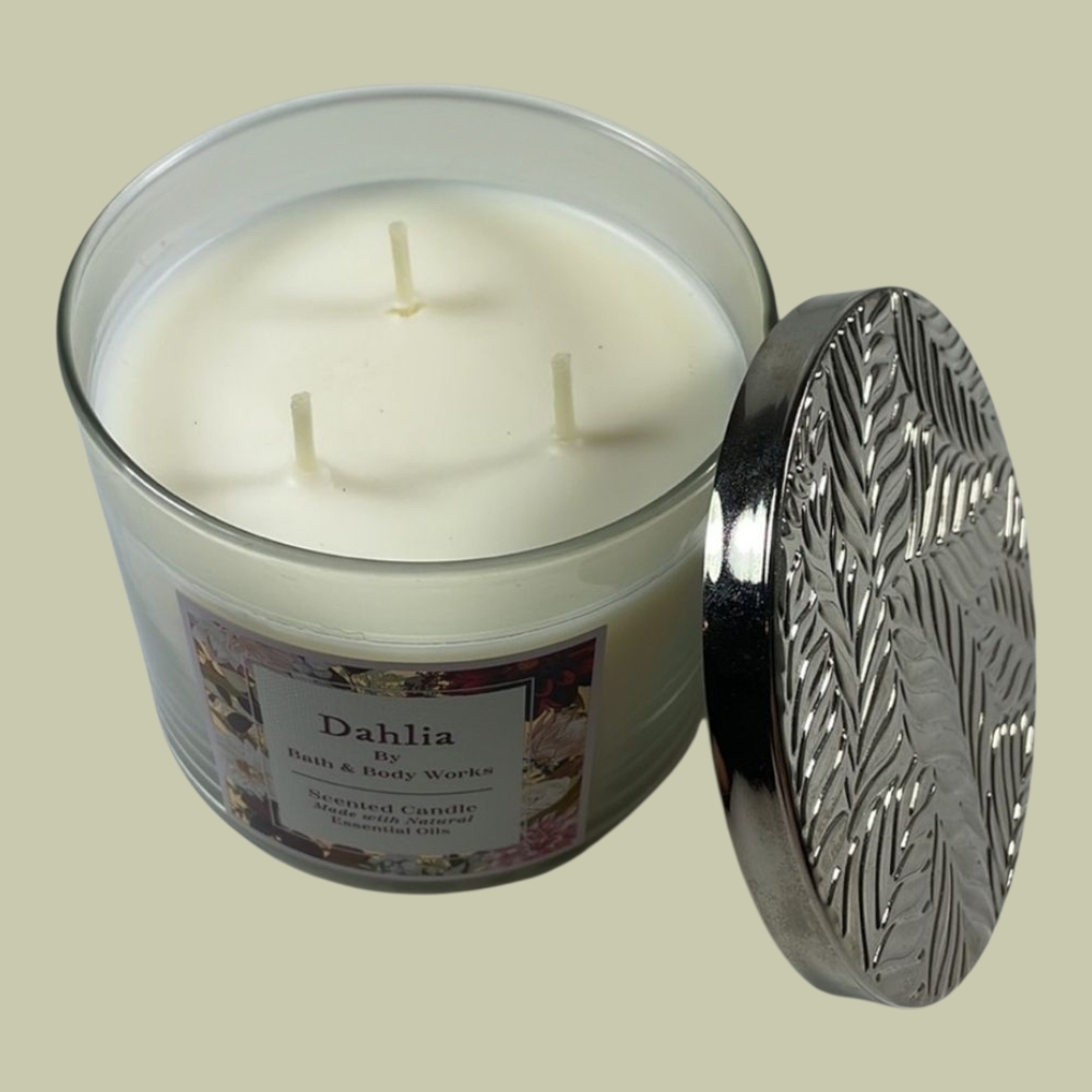 Bath & Body Works Dahlia Fragrance 14.5 Oz, 3 Wick White Candle, NEW - Picture 2 of 6